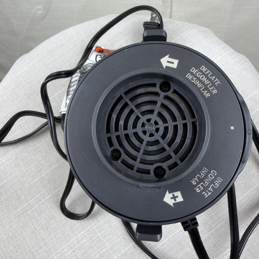Electric‎ Air Pump Inflator Deflator Black Plastic Camping Compact Corded